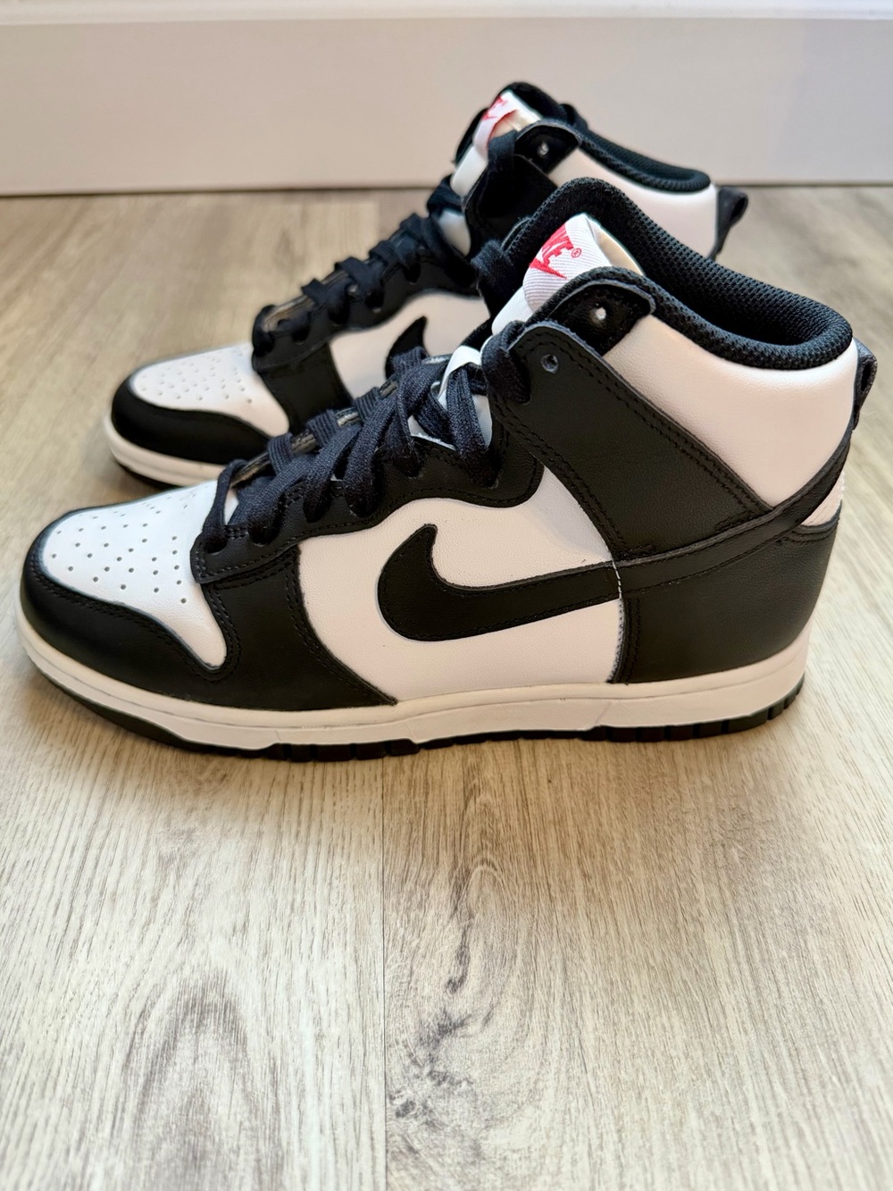 Nike - High-Top Dunks in Black & White - (Panda) Hi Retro - Women’s - size 6.5